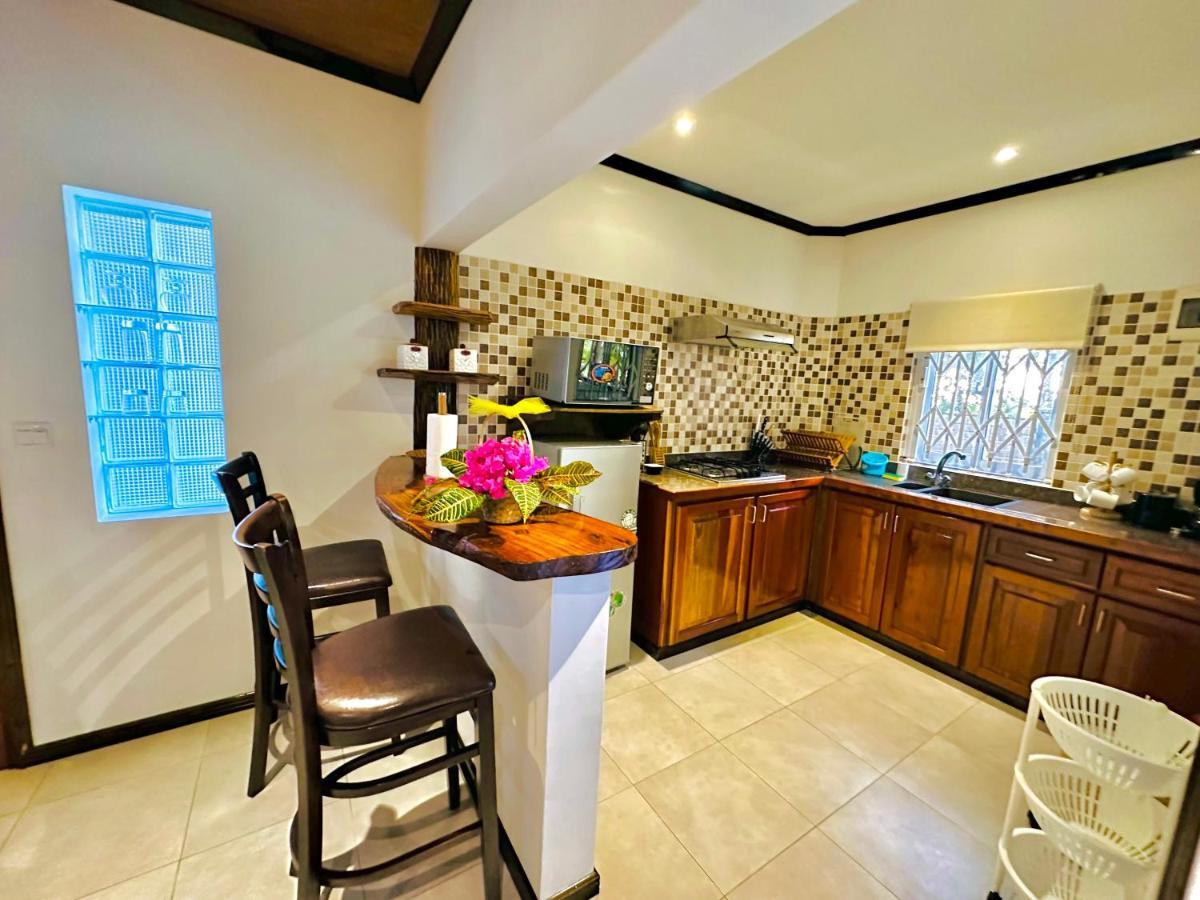 Seaside Self Catering Appartement Anse Royale Buitenkant foto